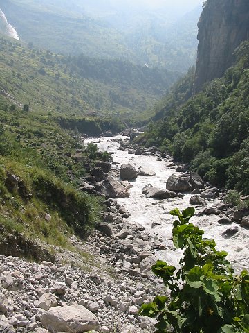 Nous voil redescendus dans la valle de Buri Gandaki  600m d'altitude