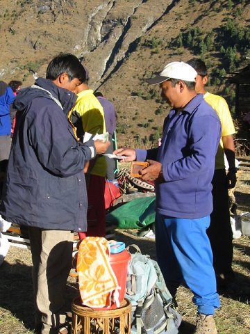 Transaction entre le sirdar et le cuistot