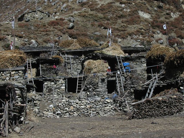 Samdo, dernier village habit avant le col
