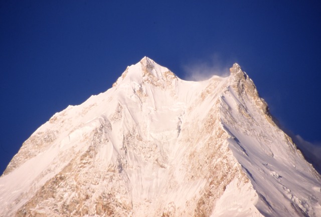 Malgr les apparences, 4000m nous sparent encore du Manaslu Peak !